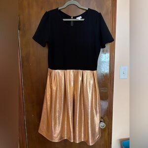 LuLaRoe Amelia dress - has pockets!